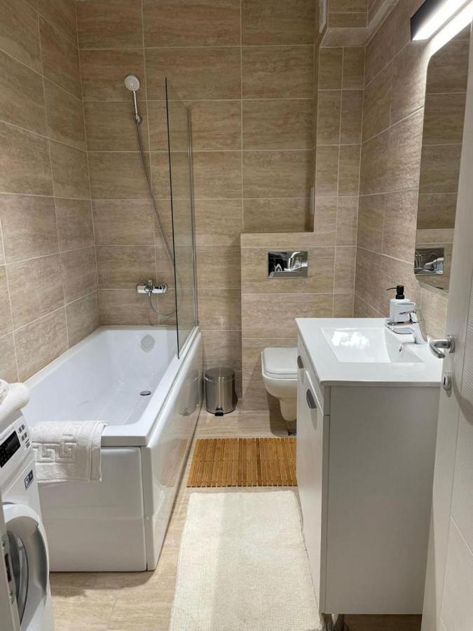 Shi Zi Junior Suite Iasi Bagian luar foto